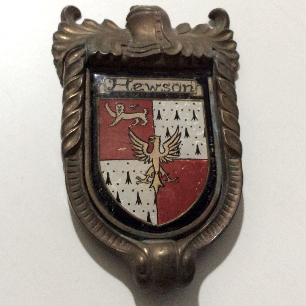 Vintage Hewson crest solid brass door knocker